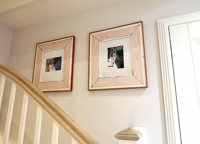 Treppe zu zwei Schlafzimmern und einem Badezimmer mit toller freistehender Badewanne